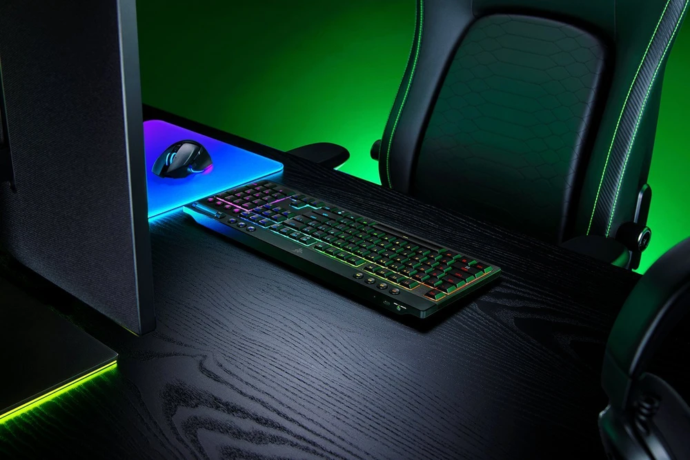 Klaviatūra žaidimams Razer BlackWidow V4 HyperSpeed Razer Geltona belaidė mechaninė su pašvietimu juoda