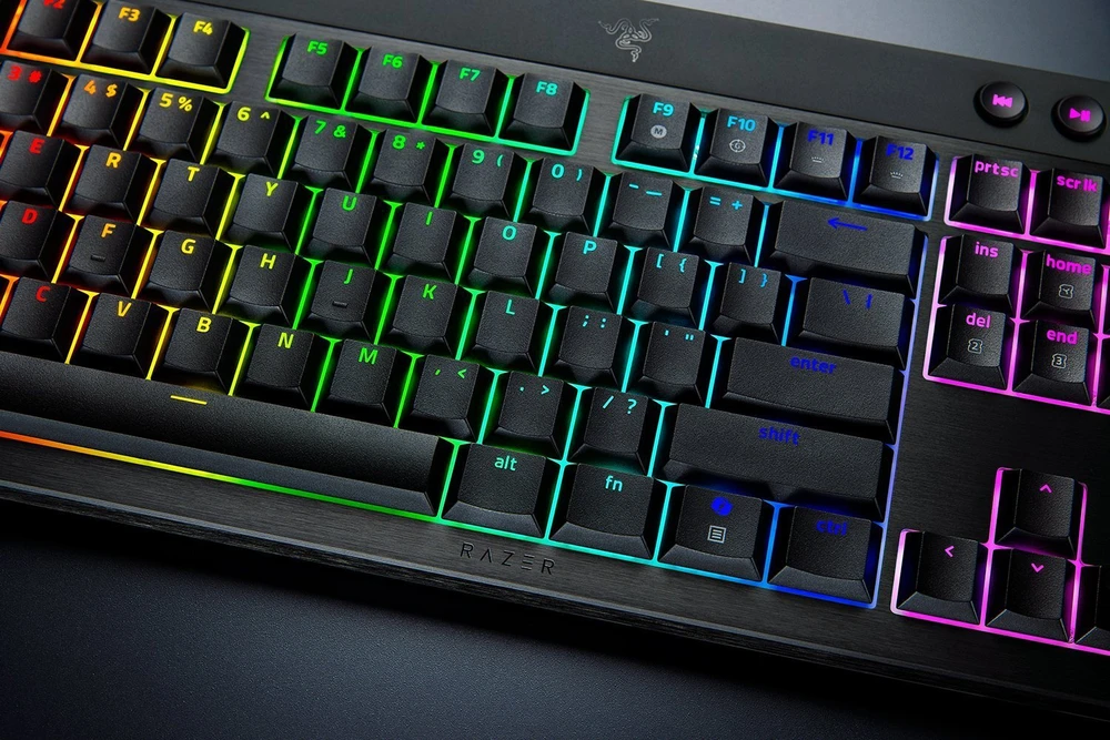 Klaviatūra žaidimams Razer BlackWidow V4 HyperSpeed Razer Geltona belaidė mechaninė su pašvietimu juoda