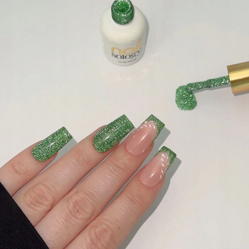 Realac Clavier Nailsology hibridinis nagų lakas su blizgučiais 128 Žalias Twilight 8ml