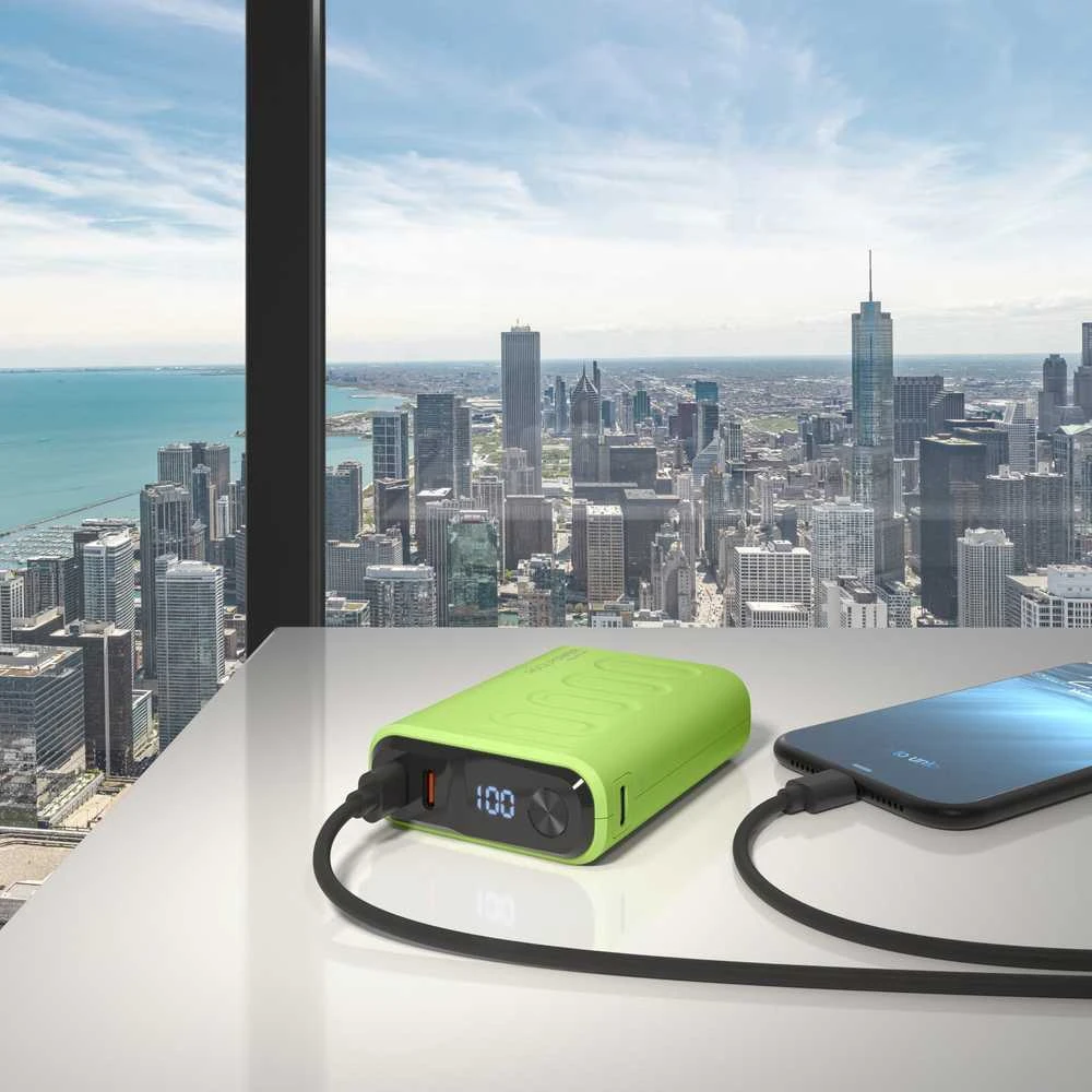 Carruzzo RealPower PB-10000C PD+ 10000 mAh Šviesiai žalia