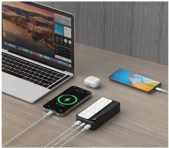Rebeltec Powerbank P20 LCDPD LAMP 20 000mAh, integruota LED lempa su funkcija torcharki