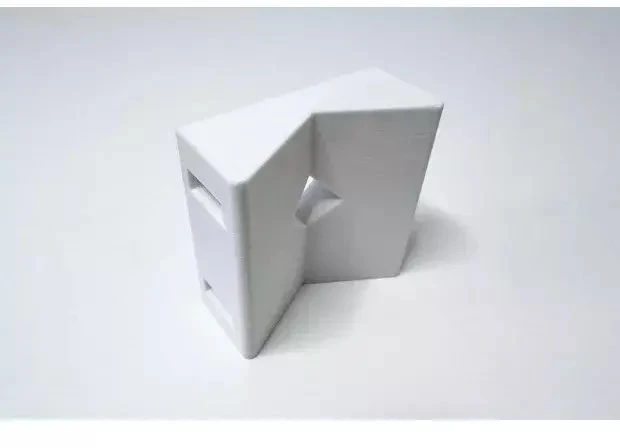 Oem TP-LINK kameros laikiklio adapteris D-TC3XX-C, D-TC5XX-C, D-TC5XX-CL tvirtinimui prie stulpo (60-130 mm), baltas su kabelio dangteliu (1 vnt.)