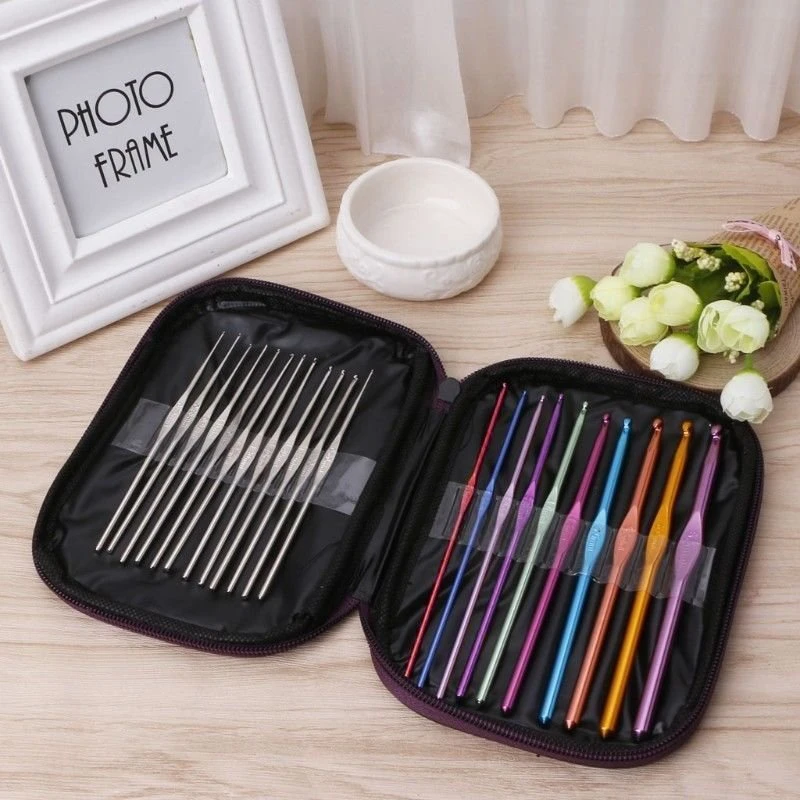 Zestaw Nėrimo vąšelių rinkinys su priedais CraftKit