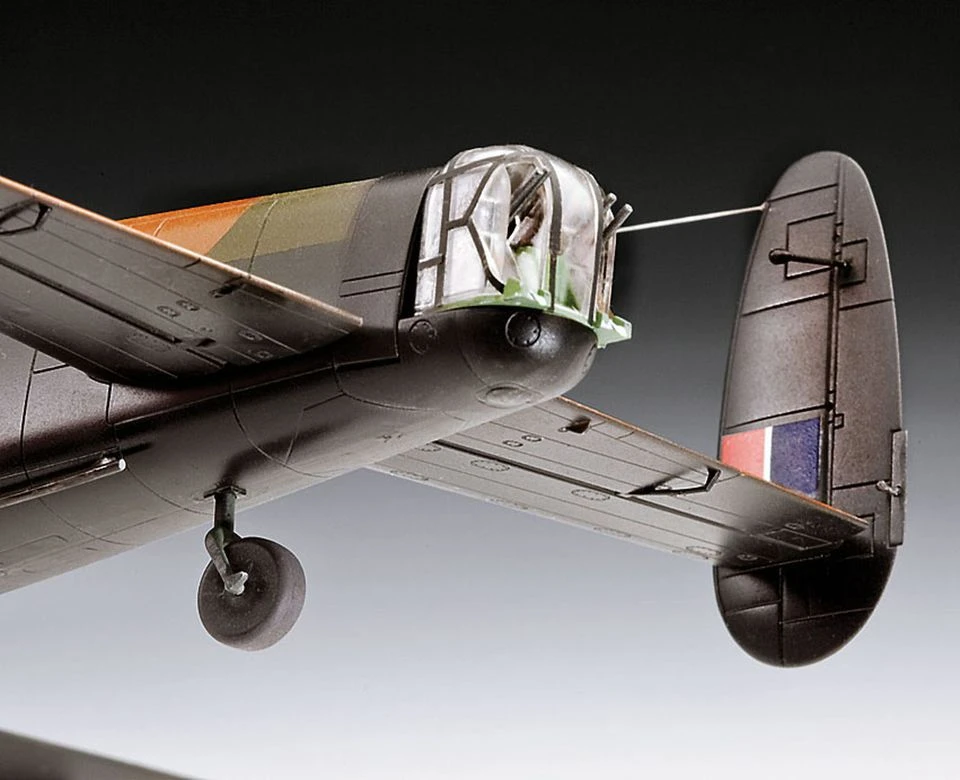 Revell - Avro Lancaster DAMBUSTERS, 1/72, 04295