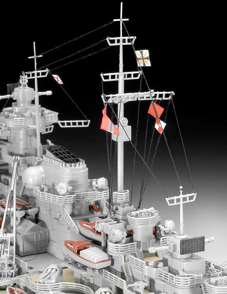 Revell Battleship BISMARCK (05040)