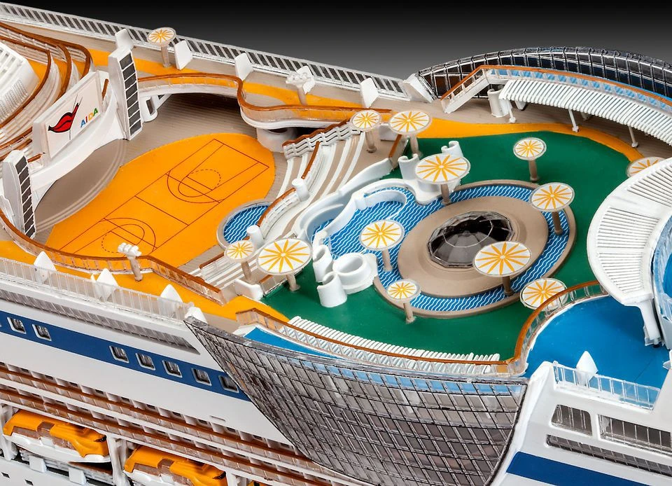 Revell kruizinis laineris Aida (05230)