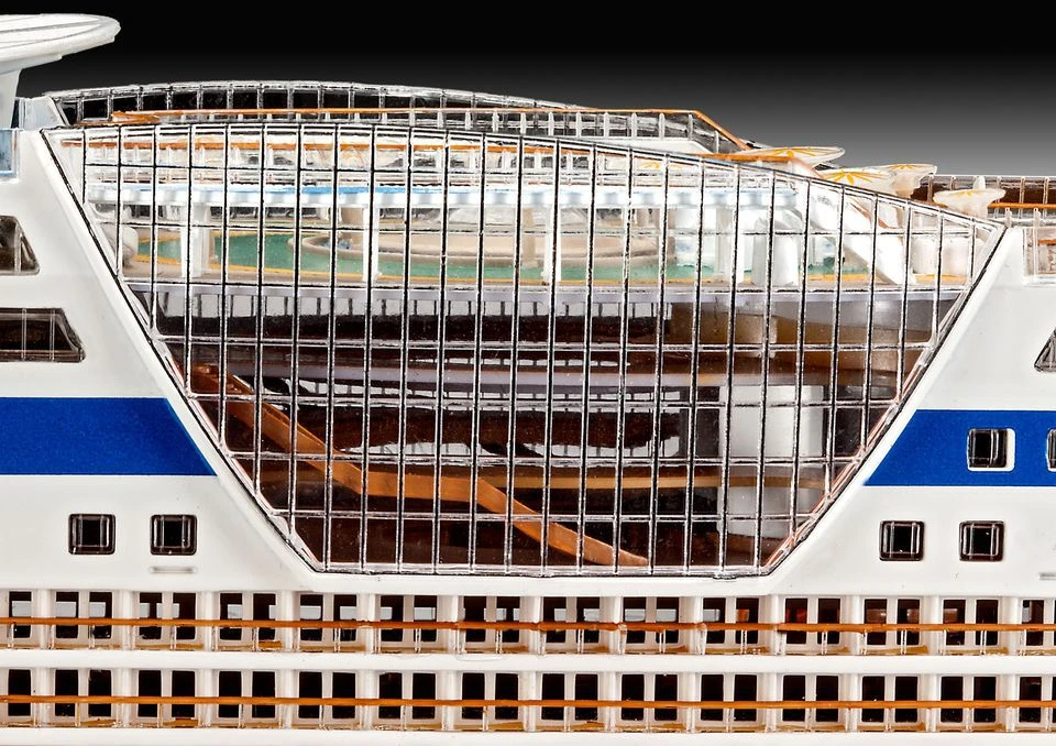 Revell kruizinis laineris Aida (05230)