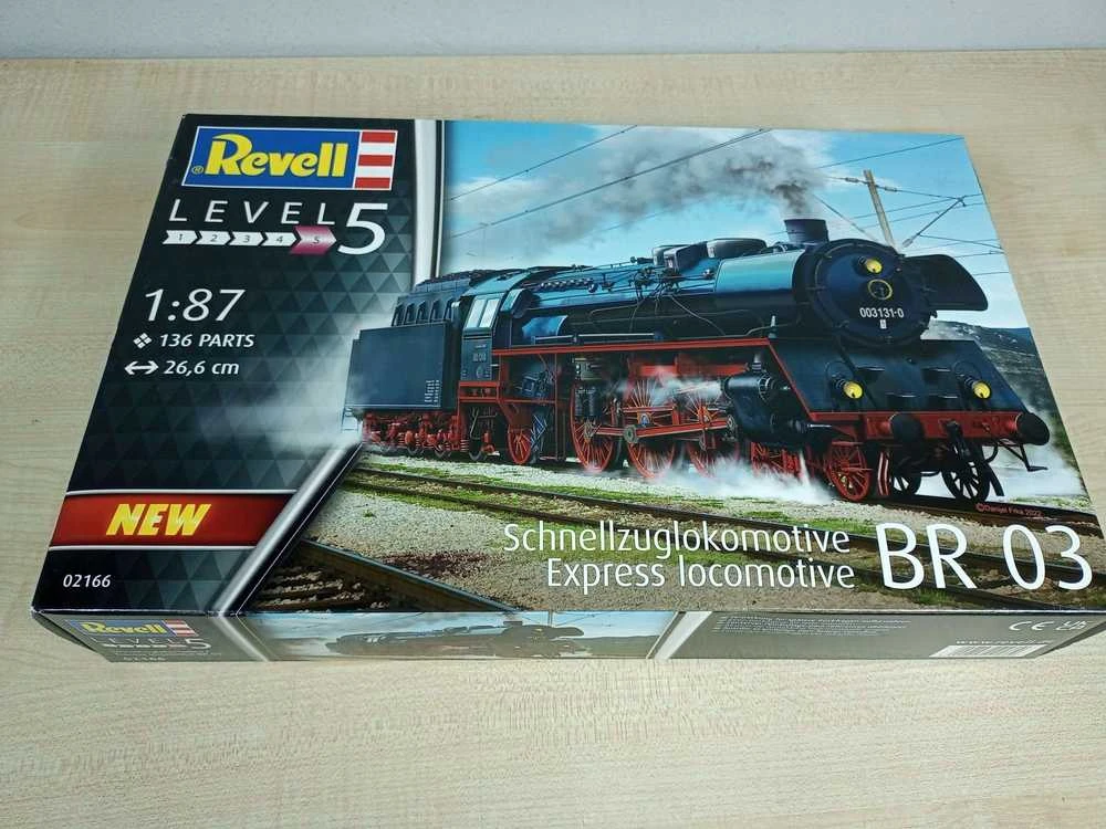 „Revell“ – „Express“ lokomotyvas BR03, 1/87, 02166