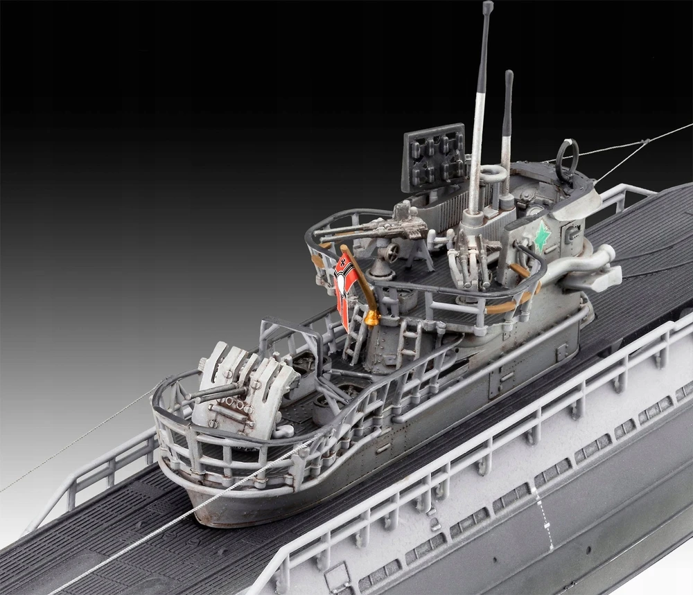 Revell – Vokietijos povandeninis laivas Type IX C/40 (U190), 1/144, 05167