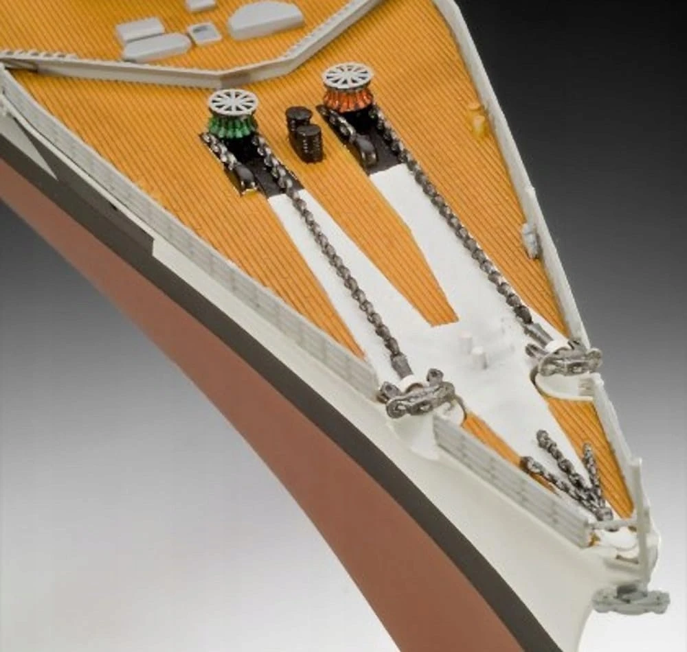 Revell Tirpitz vokiečių mūšio laivas 1/350 plastikinis modelis