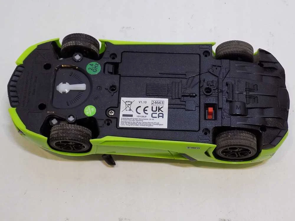 Revell REVELL 24663 Auto na radio Lamborghini Aventador