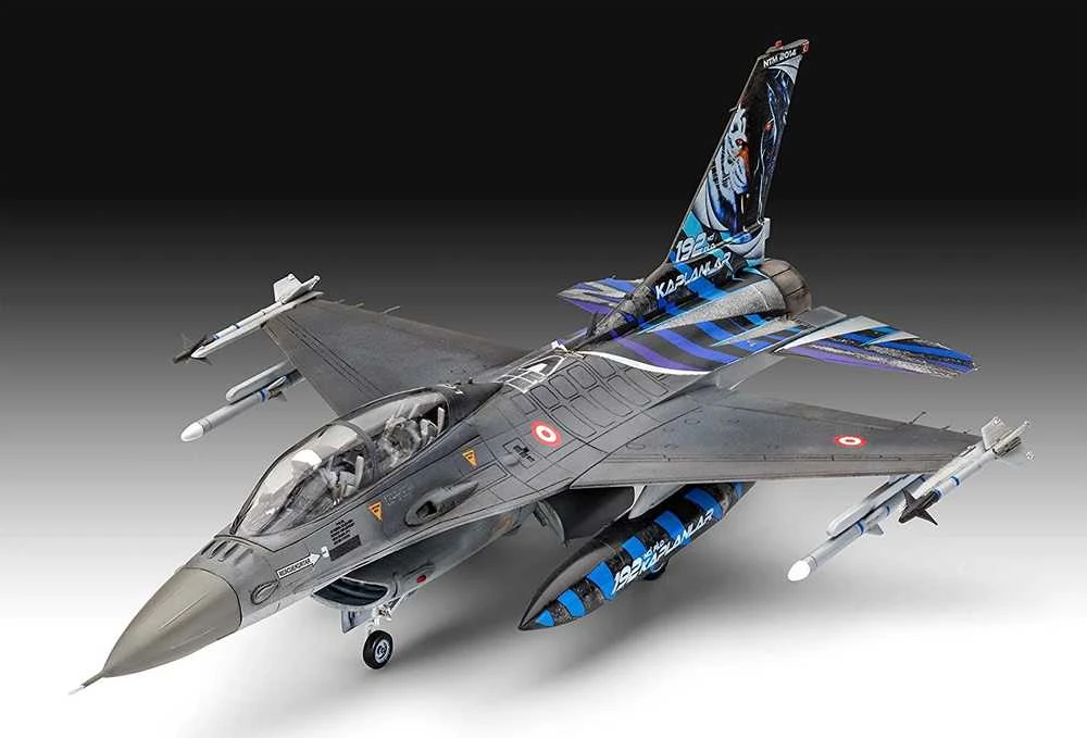 Revell F-16D Tigermeet 2014 dovanų rinkinys 1/72 su dažais ir klijais