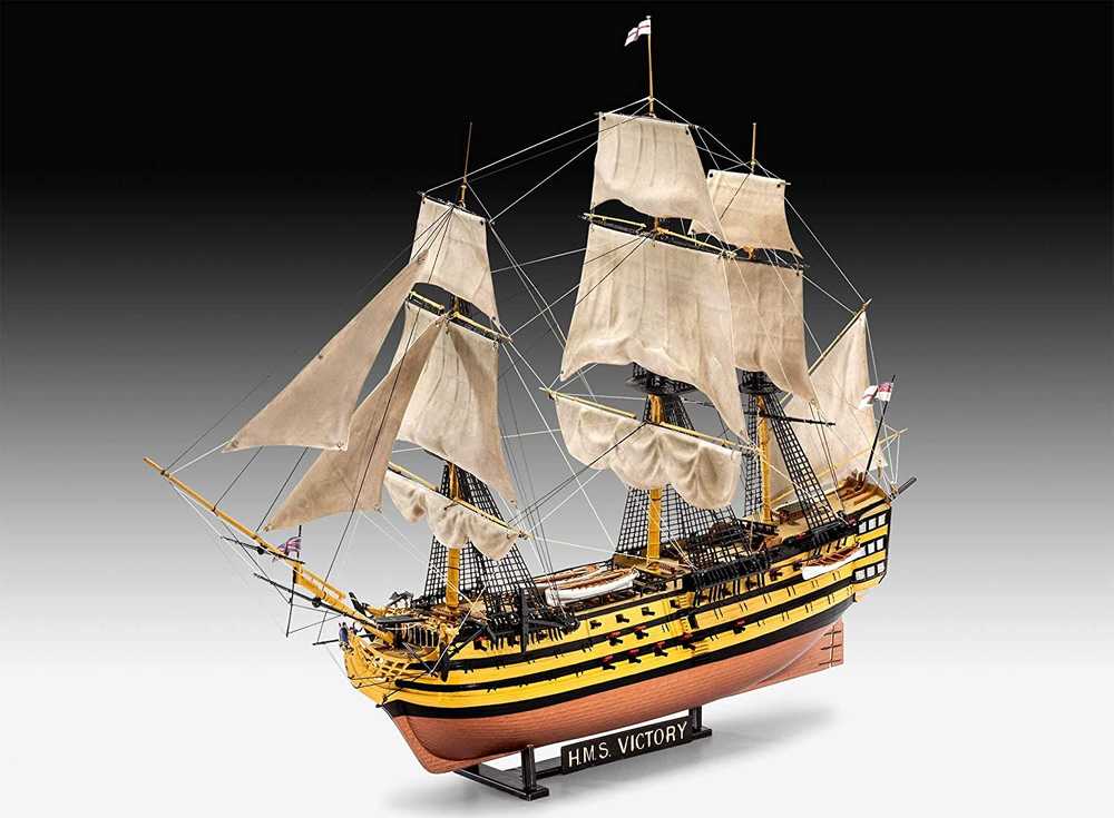 Revell HMS Victory laivo modelio dovanų rinkinys 1:225 su dažais ir klijais