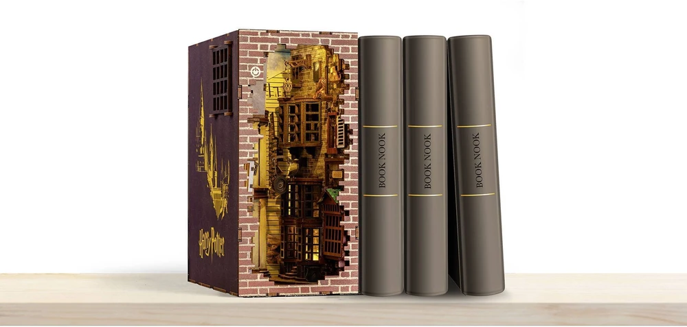 Revell medinis konstruktorius Tiny Adventures: Diagon Alley – Harry Potter
