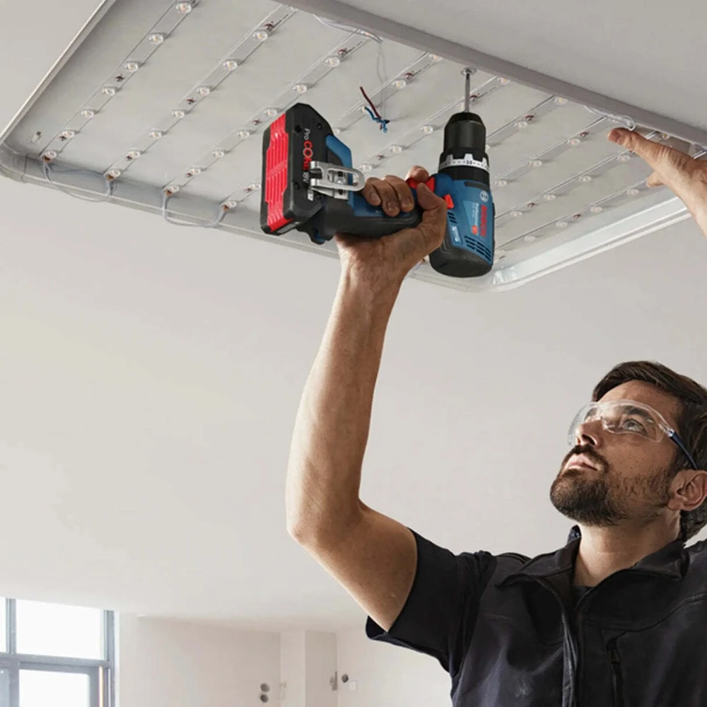 Įrankių komplektas Bosch 0615A5008Z; 18 V; 2x4,0 Ah akum.