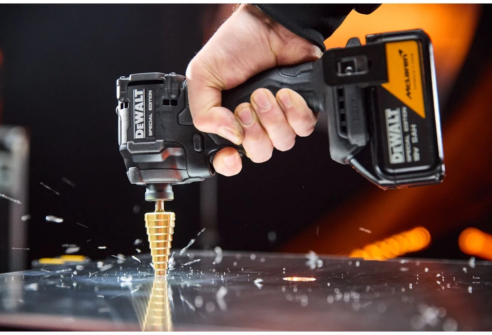 Dewalt Rinkinys MCLAREN 18V XR DCD86 + DCF86 2*5.0AH