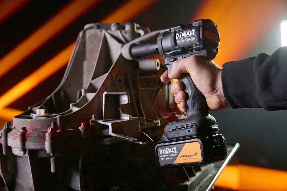 Akumuliatorinis komplektas Combo DCD86M + DCF86M + DCF99M + DCF92M + DCG45M, 3x5Ah, 18V XR, DEWALT [DCK5222MP3T-QW] edycja MCLAREN