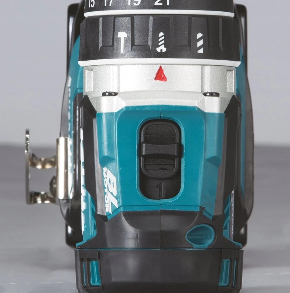 MAKITA KOMPLEKTAS COMBO 18V DLX2359TJ1 (DHP484, DTW300) 3×5,0Ah