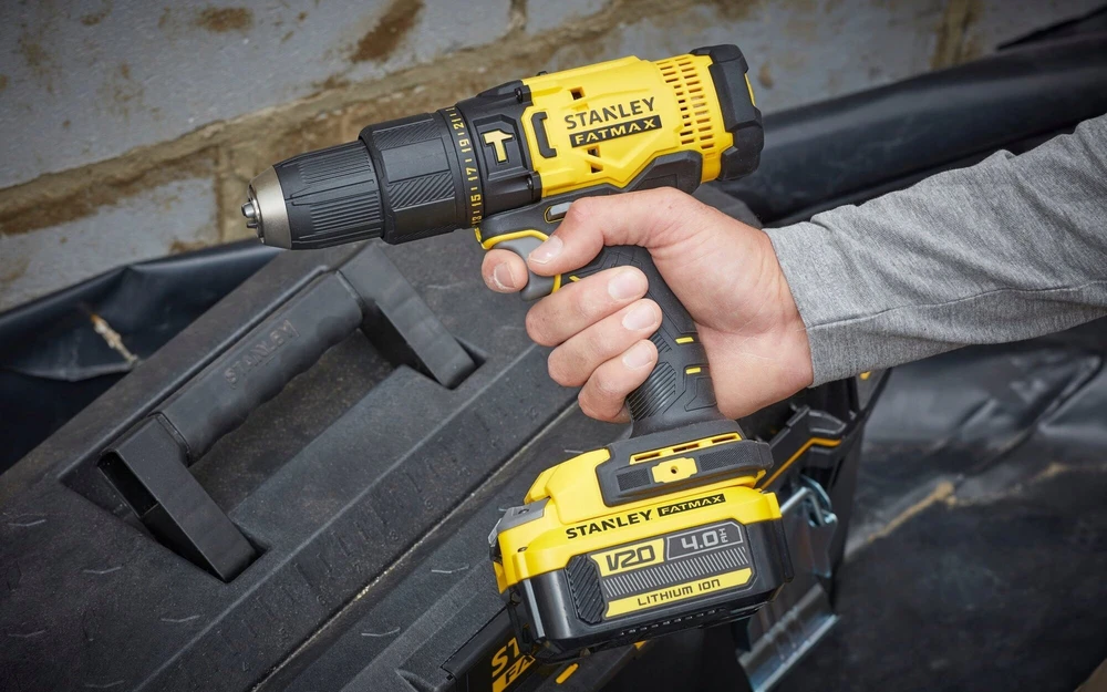 Įrankių rinkinys Stanley SFMCK471D2S-QW (SFMCD700 + SFMCG400); 18 V; 2x2,0 Ah akum.