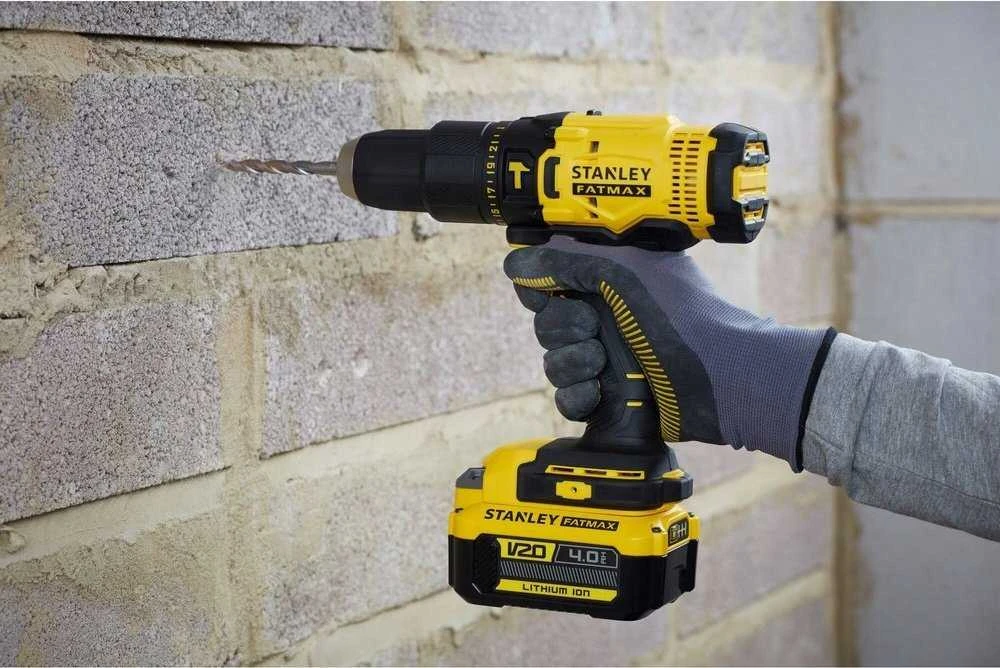Įrankių rinkinys Stanley SFMCK469M2-QW (SFMCD711 + SFMCF800 + SFMCG400 + SFMCS500); 2x4,0 Ah akum.