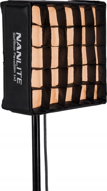 Studijos rinkinys Nanlite PavoSlim 60B LED panelių 3 šviesų rinkinys su stovu (01-006 3KIT-LS-ST)