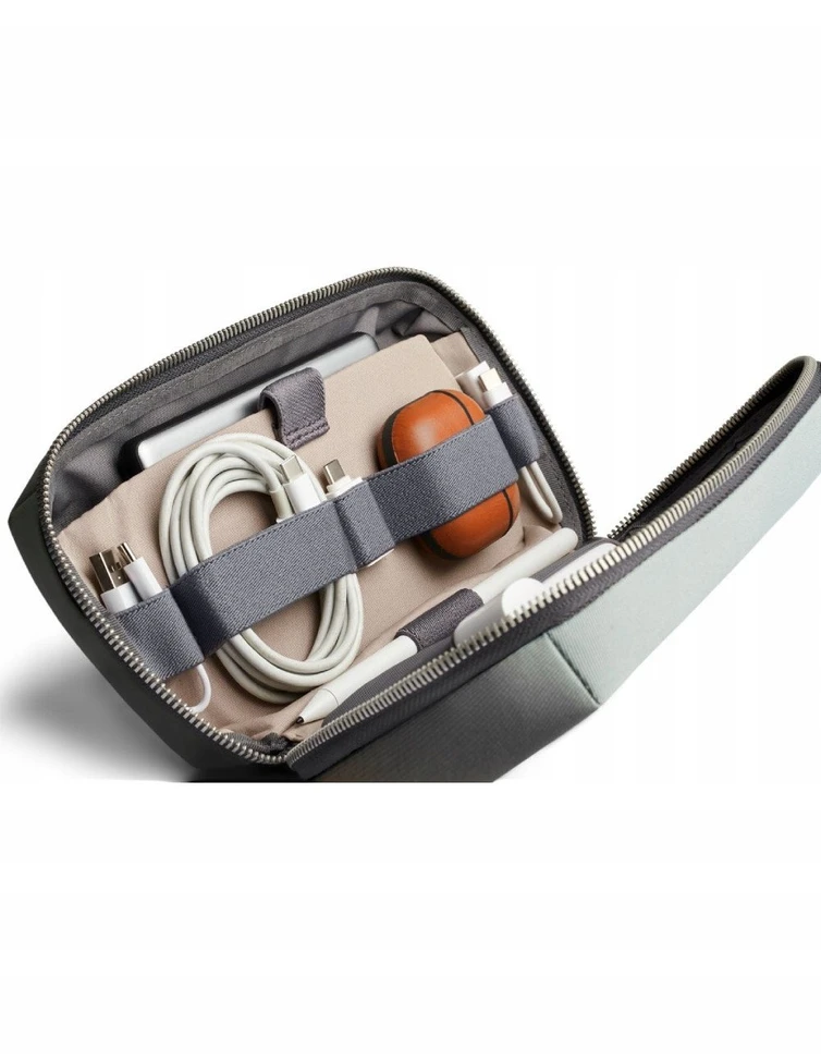 Rivacase „Bellroy Tech Kit“ – mobiliųjų aksesuarų organizatorius (eukaliptas)