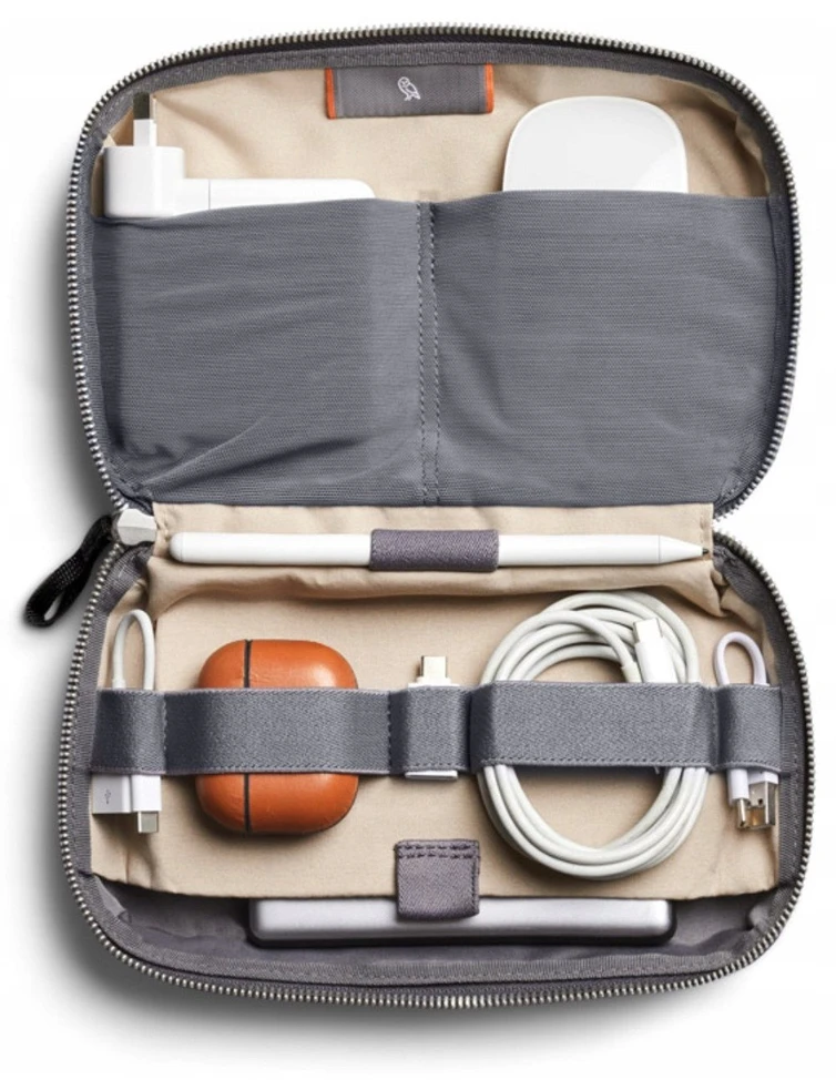 Rivacase „Bellroy Tech Kit“ – mobiliųjų aksesuarų organizatorius (eukaliptas)
