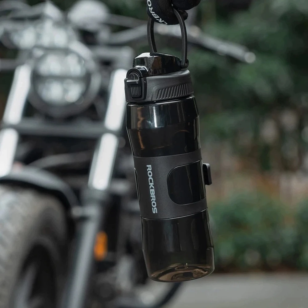 Rockbros S550H-1 700 ml termo butelis su magnetiniu laikikliu ir tvirtinimo dirželiu - Juodas