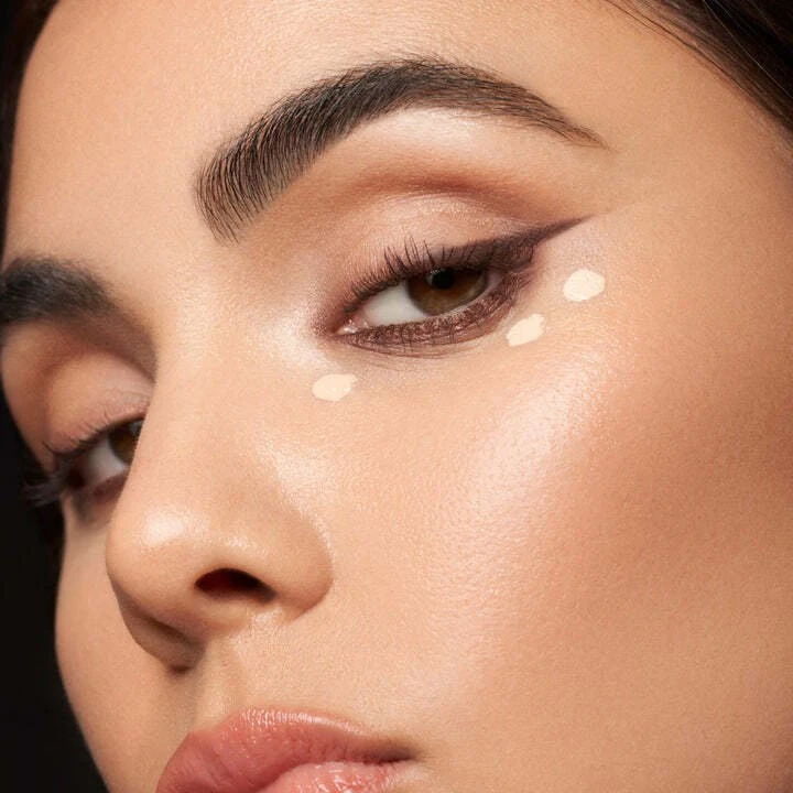 Rodial Banana Lowlighter švytintis skystas veido švytėjimo suteikiantis pieštukas 1,6 ml