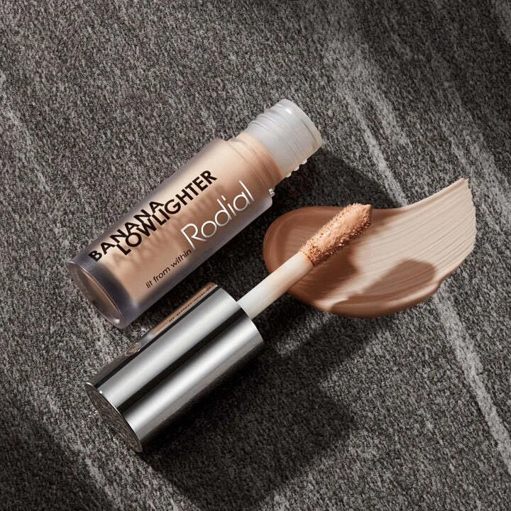 Rodial Banana Lowlighter švytintis skystas veido švytėjimo suteikiantis pieštukas 1,6 ml