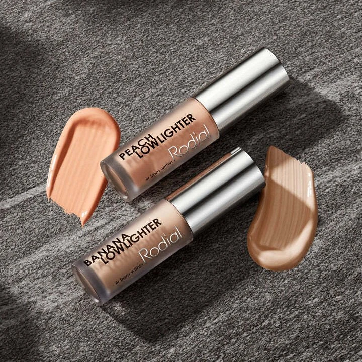 Rodial Lowlighter švytėjimo suteikiantis skystas šviestuvas veidui, persikų spalvos, 1,6 ml