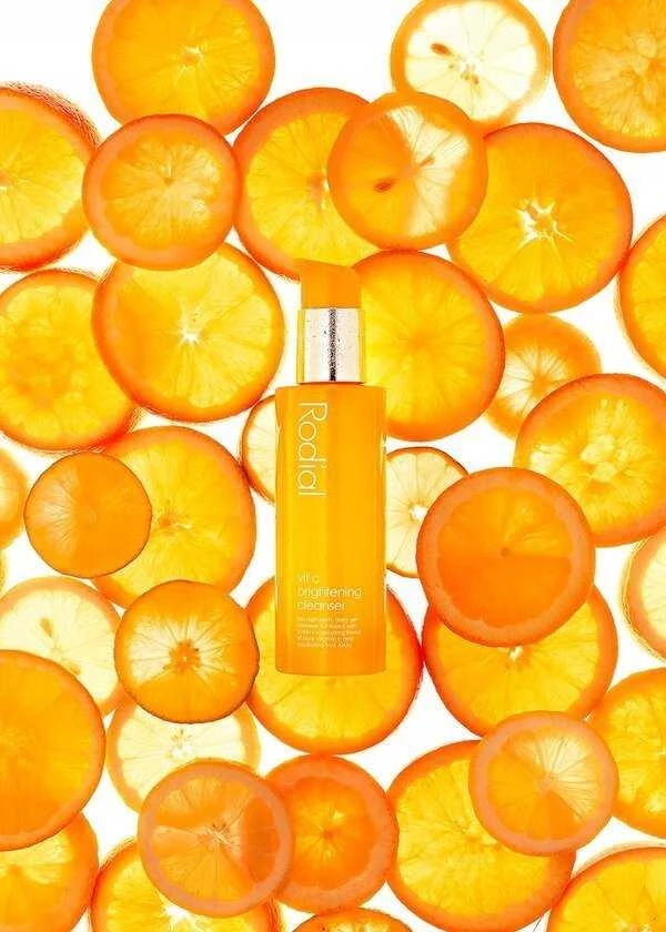 Rodial Vit C Brightening Valiklis skaistinamasis gelinis valiklis, 135 ml