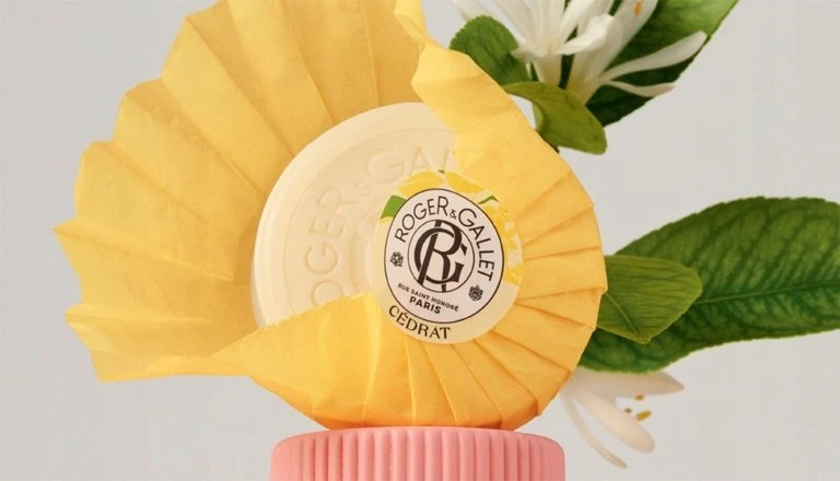 Roger & Gallet Cedrat Soap Bar parfumuotas muilas rankoms ir kūnui, 100 g