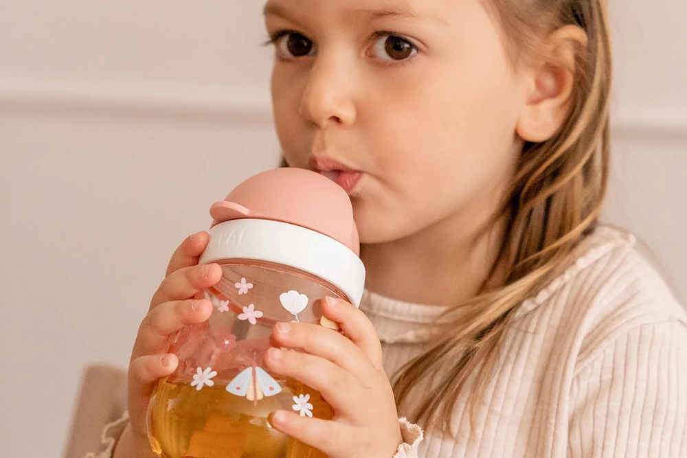 Rosti Mepal Mepal KUBEK DZIECIĘCY ZE SŁOMKĄ 300ML MIO SUNSHINE & RAINBOW 108014065245
