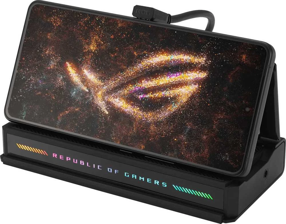 ASUS ROG Castra dokas su įstatytu telefonu