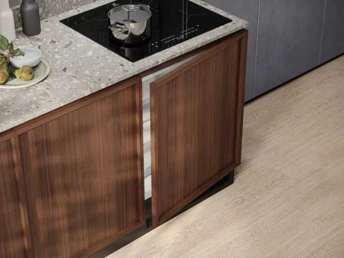 Šaldiklis Electrolux LYB2AE82S