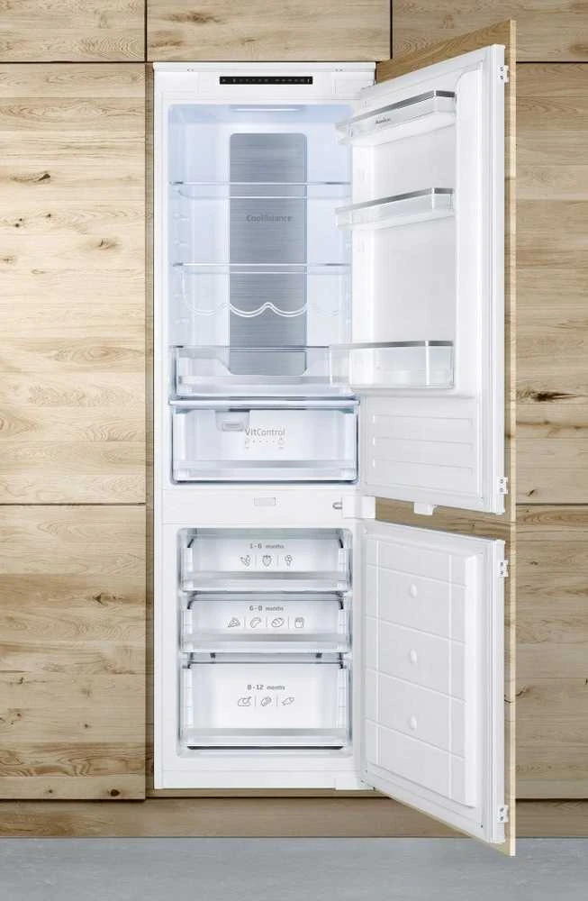 Amica BK3055.6 NFM(E) įmontuojamas šaldytuvas su „Total No Frost“ technologija, baltas, 244 l