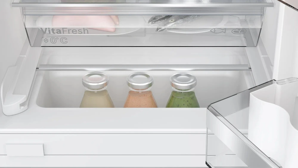 Įmontuojamas šaldytuvas Bosch KUR21ADE0