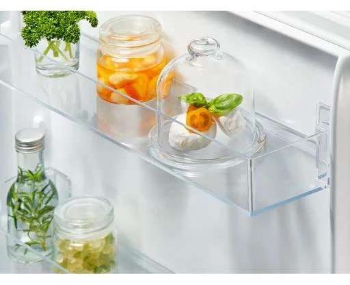 Šaldytuvas Electrolux 700 No Frost 248 L wysokość 178 cm - Šaldytuvas Montuojama (ENACUSP8S)