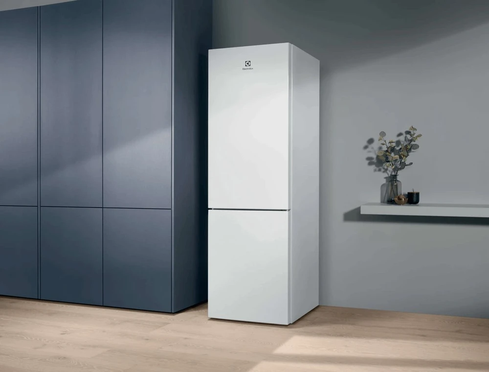 Šaldytuvas Electrolux LNT5ME32W1
