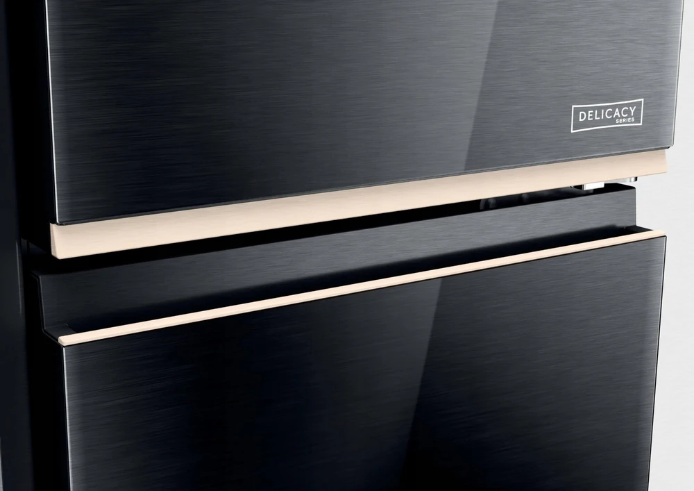 Šaldytuvas Haier S+ 4D 7 No Frost 601 L aukštis 190 cm juodas - SBS šaldytuvas (HSPR79F19DNGG)