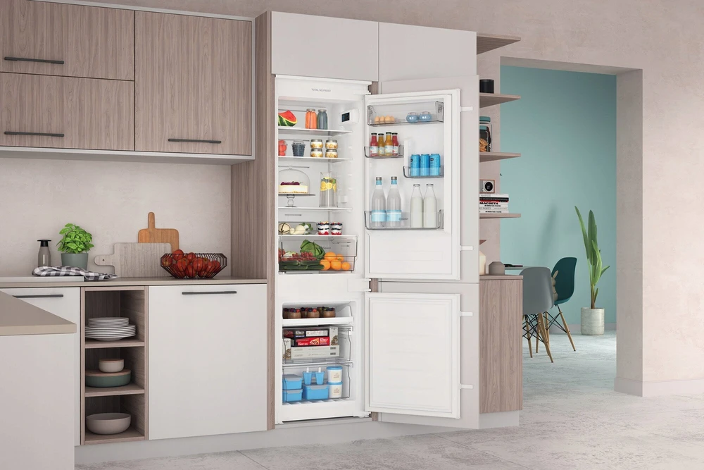 Šaldytuvas Indesit INC18 T112 baltas built-in fridge-šaldiklis