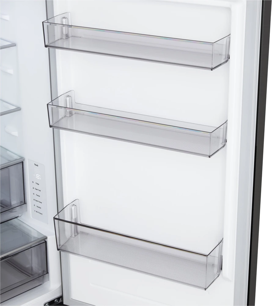 LG Šaldytuvas | GBBSJ10EEP | Energy efficiency class E | Free standing | Combi | Height 186 cm | No Frost system | Šaldytuvas net capacity 220 L | Šaldiklis net capacity 113 L | Ekranas | 35 dB | Essence Matte Juodas