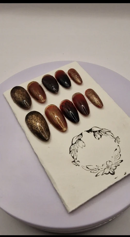 Sally Hansen Salon Effects dirbtiniai nagai 051 Cinna-Snap 30 vnt.