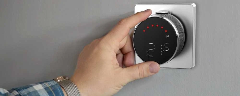 Salus belaidis programuojamas interneto termostatas IT800WIFI