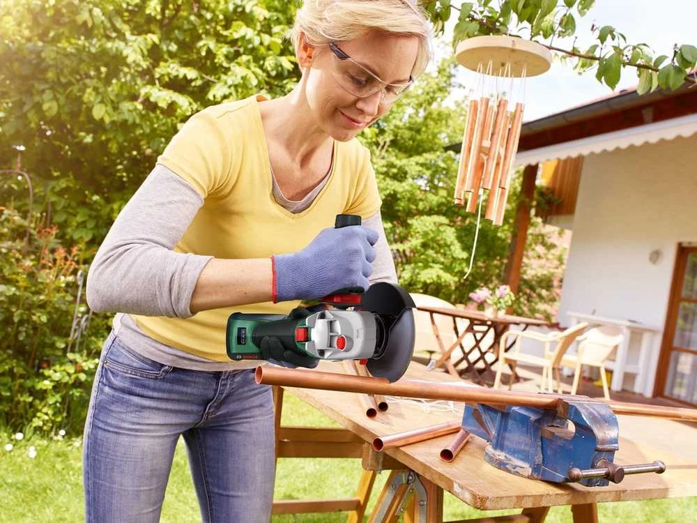Bosch Akumuliatorinis kampinis šlifuoklis AdvancedGrind 18V-80 125mm be akumuliatoriaus ir kroviklio