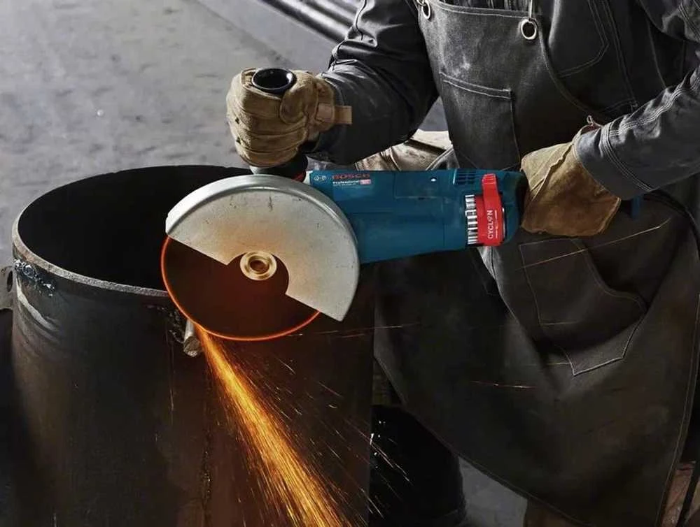 Bosch GWS 24-230 JZ CYCLON Dėžutė