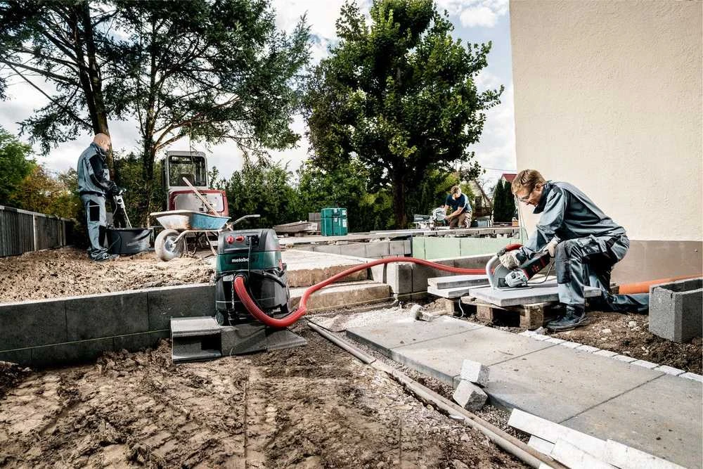 Kampinis šlifuoklis Metabo WE 26-230 MVT Quick