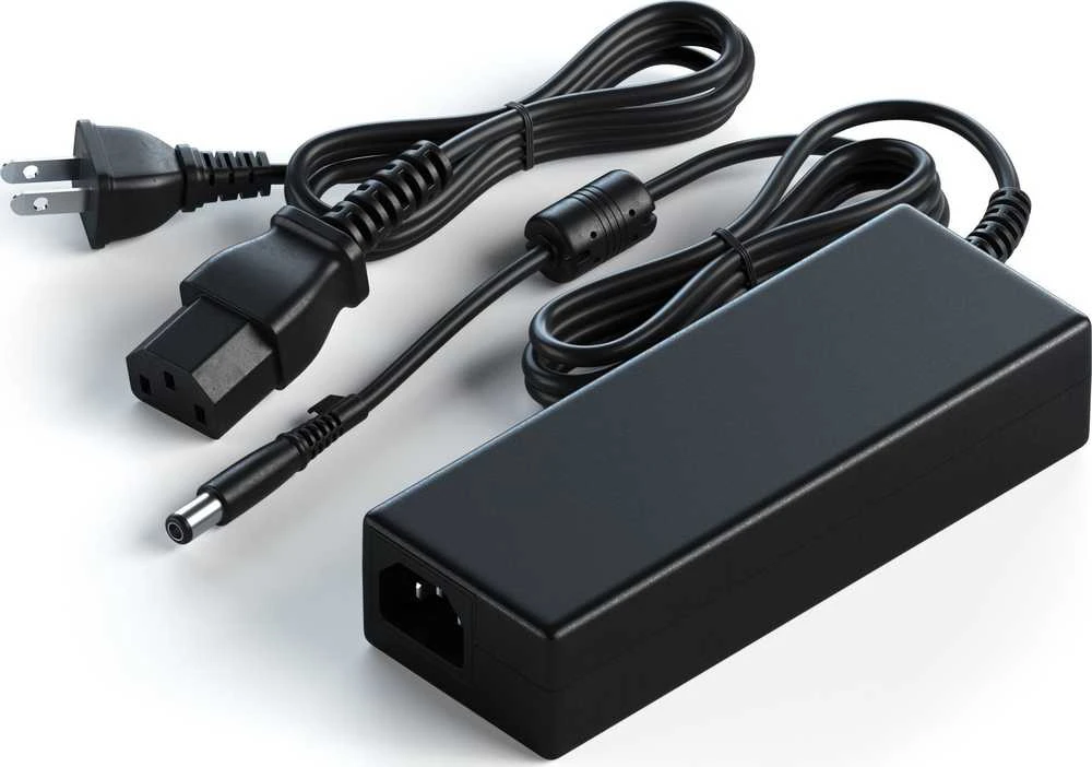 „Satechi Thunderbolt 4 Dock“ (ST-UCT4DM-EU)