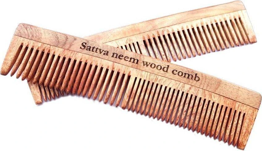 Dvigubos medinės nimbamedžio šukos, Sattva Ayurveda, 19 cm